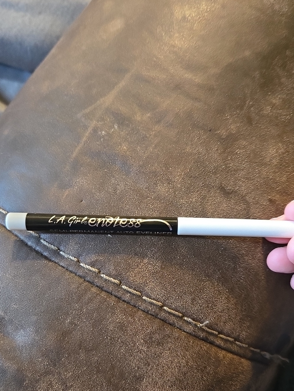 3/$10 Bundle Deals L.A Girl Endless Semi Permanent Auto Eyeliner In White